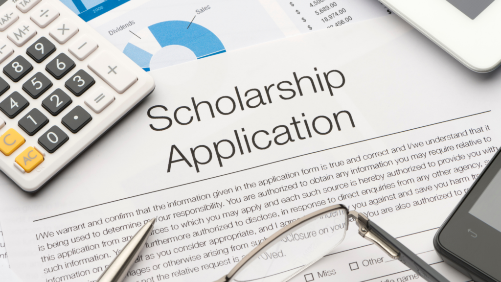 Scholarships vs Grants vs Loans (1)